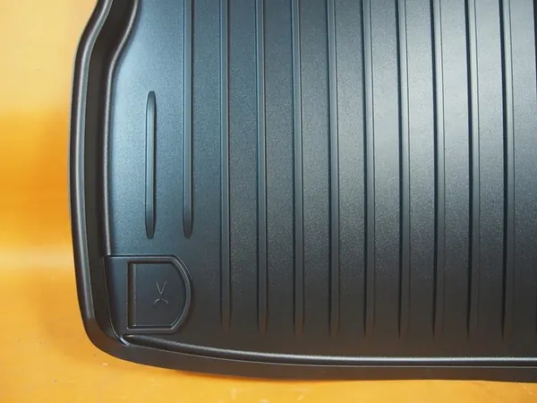 SQ5 8R Q5 Tavaratilan Matto OEM image 5