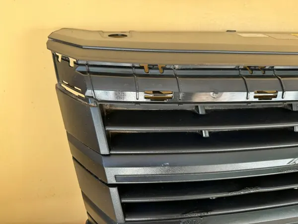 GRILL ATRAPA VW CRAFTER II image 2