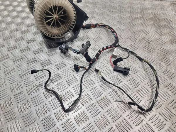 Mercedes-Benz Lämmitin Ilmastointi OEM A6398302760 image 5