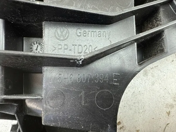 Volkswagen Golf VIII 2023 Suporte de Para-choque Traseiro image 2