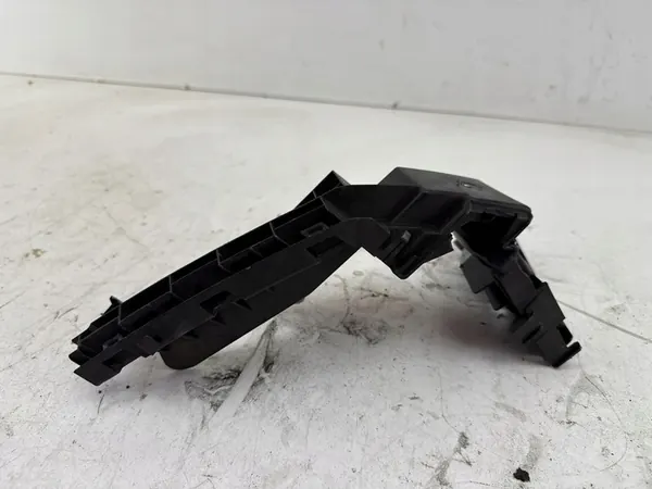 Volkswagen Golf VIII 2023 Suporte de Para-choque Traseiro image 5