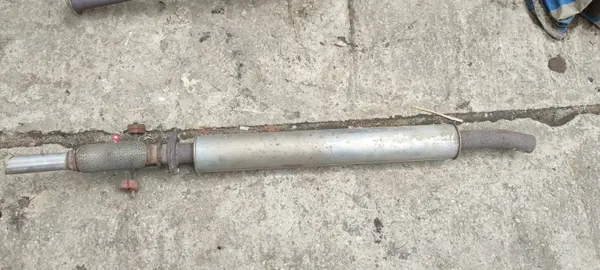 Mittljuddämpare OEM 232532 för Ford Volvo V50 image 2