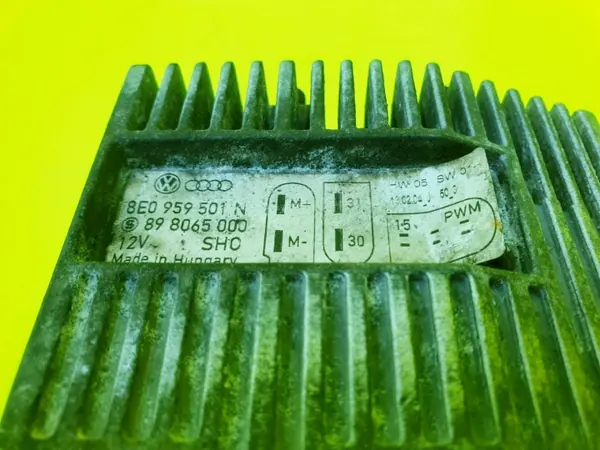 Módulo Ventilador Audi OEM 8E0959501N - Usado image 3