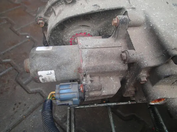 Boîte de transfert Jeep Grand Cherokee WK OEM P52105703AA image 6