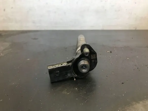 Injectiepomp OEM 03L130777C voor VW Transporter image 3