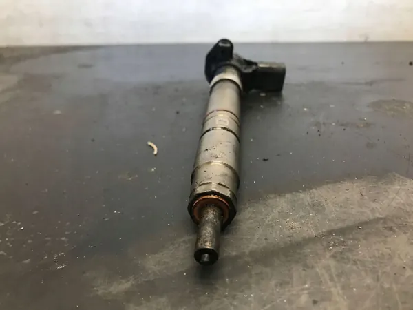 Injectiepomp OEM 03L130777C voor VW Transporter image 4