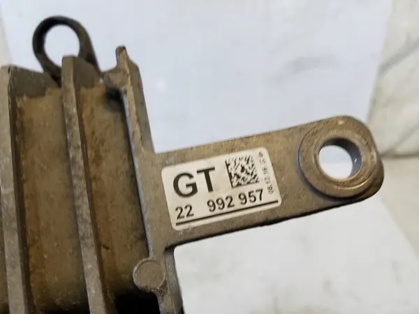 Supporto motore Opel Insignia A Lift 1.6 CDTI image 3