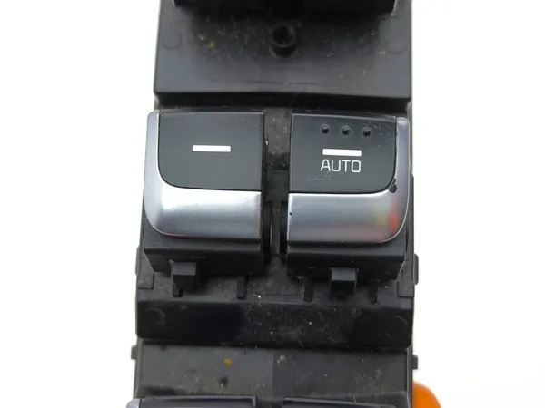 KIA SPORTAGE (SL) Achter Linker Raam Bedieningsknop OEM 93570F1520 image 6