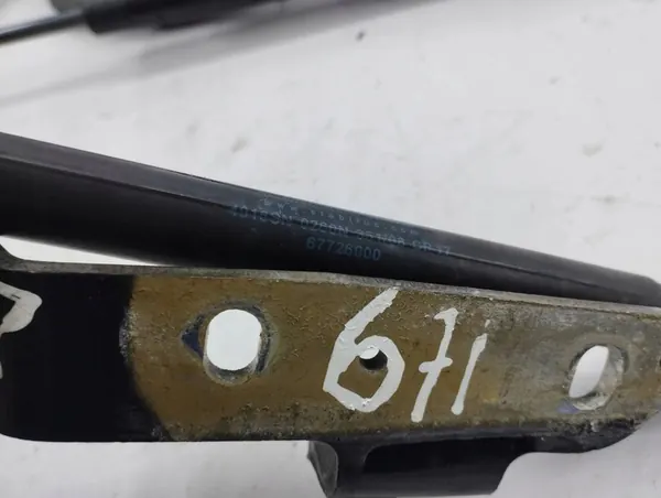 Maserati Quattroporte 2010 Juego Completo Bisagras Capó OEM image 6