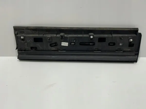 OEM 8889859317 Vasen Takaoven Lista Lynk & Co 01:lle image 4