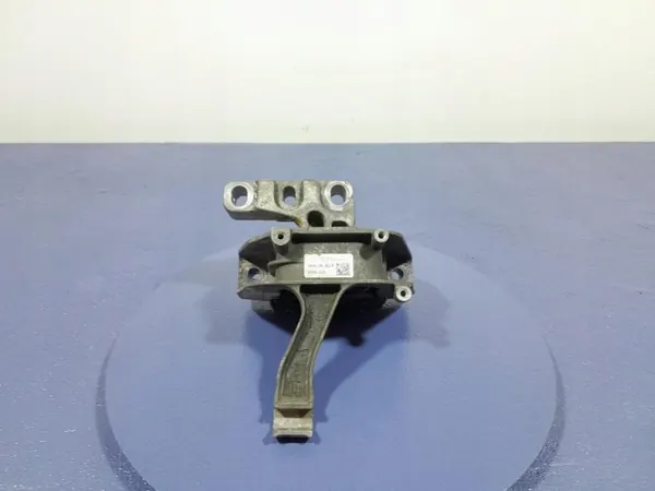 Moottorin tuki OEM 5WA199262R Skoda Kodiaq image 2