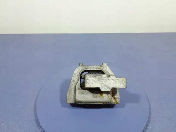Moottorin tuki OEM 5WA199262R Skoda Kodiaq image 3