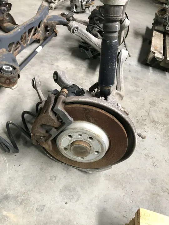 Audi A4 B8 1.8 Snodo di sterzo sinistro 8K0513035K image 2