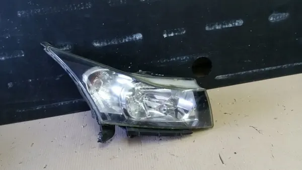 Koplamp Chevrolet Cruze J300 09-14 Links of Rechts image 10