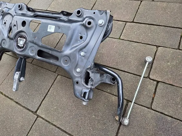 VW GOLF VIII Sous-châssis avant 5WA199315F image 10