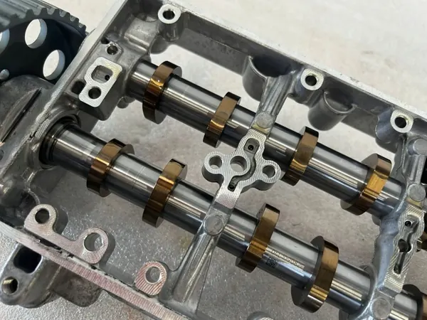 Módulo de árvores de cames OEM 04L103044AD 2.0 TDI image 6
