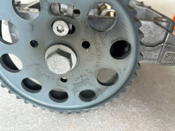 Módulo de árvores de cames OEM 04L103044AD 2.0 TDI image 9