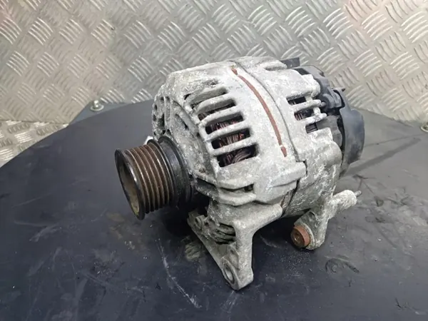 AUDI A4 B8 2.0 TFSI Generaattori 036903024J image 2