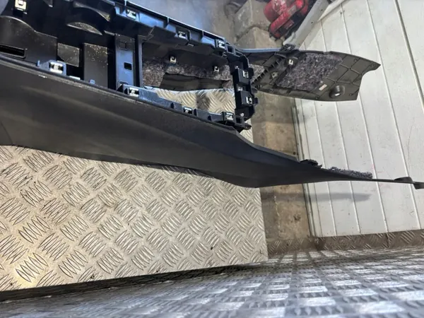Túnel central OEM 9824789480 para Peugeot 208 II image 7