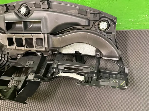 OEM 100332600HVV instrumentpanel med luftventiler & högtalare image 5