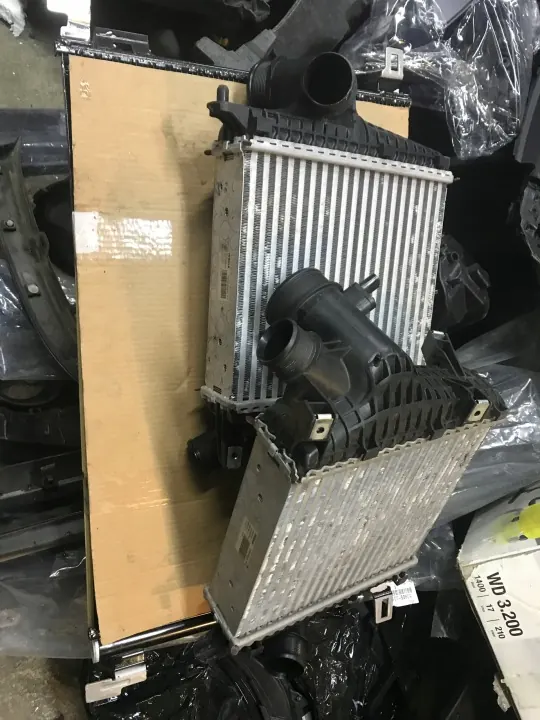 Porsche Cayenne 9Y0 Intercooler OEM 4MO145804AQ Höger image 2