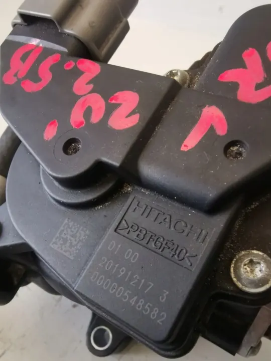 Carcaça termóstato Subaru OEM 21319AA010 Usado image 4