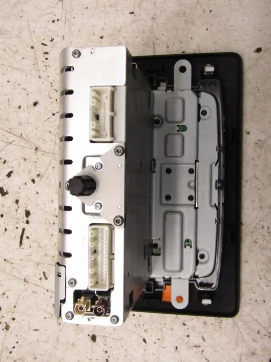 Radio Dacia Duster II OEM 281156181R - Occasion image 3