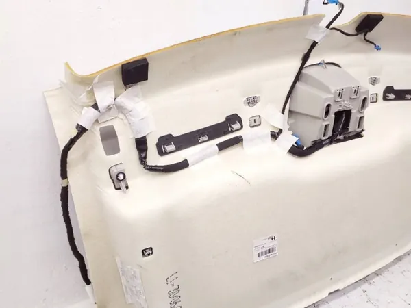 Toyota ProAce City Binnenbekleding OEM 98276103BJ Gebruikt image 9