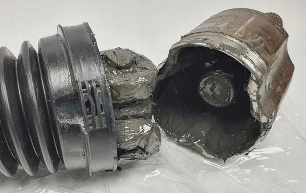 Vänster kort drivaxel Dacia Duster 1.5 DCI 391017275R image 4