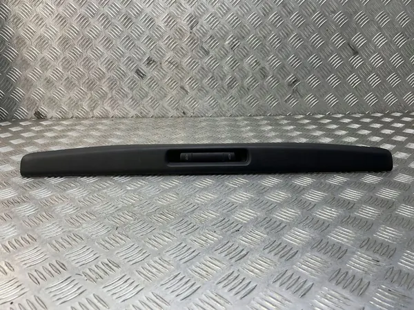 Porsche 911 997 Deurgreep Cover, OEM 99755101904 image 3