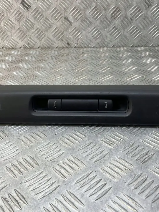 Porsche 911 997 Deurgreep Cover, OEM 99755101904 image 5