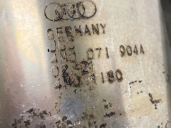 Collier de Tuyau d'Échappement Audi SQ7 OEM 4M0071904A image 6