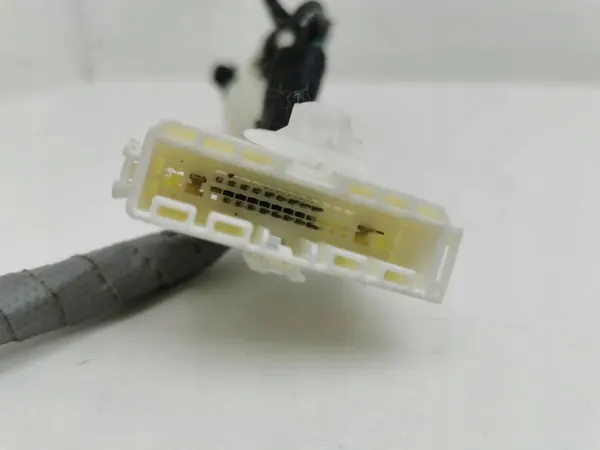 Tomada USB OEM 83410T0AK210M1 para Honda CR-V 2013 image 3