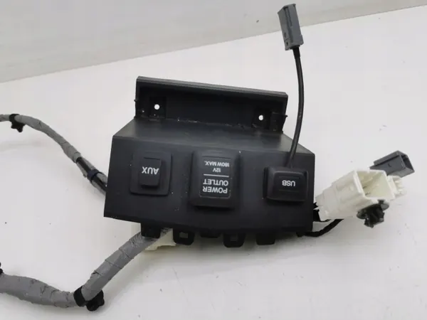 Tomada USB OEM 83410T0AK210M1 para Honda CR-V 2013 image 7