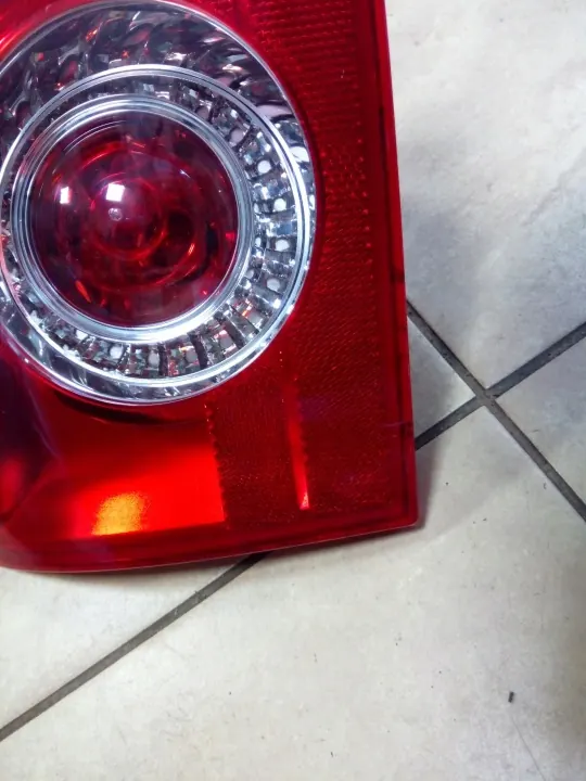 Lanterna Traseira OEM 3C9945093 para Passat B6 Carocha image 4