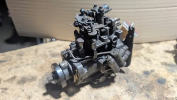 Pompe d'injection Ford Escort 1.8D OEM 0460494218 image 4