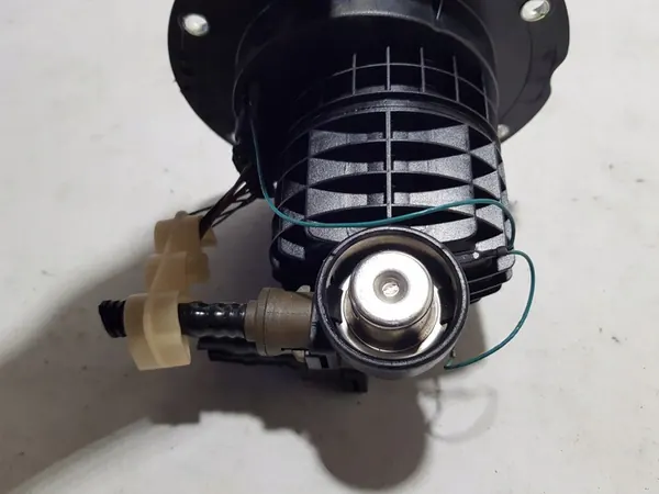 MERCEDES SLK R171 3.5 3.0 Bomba de combustível image 4