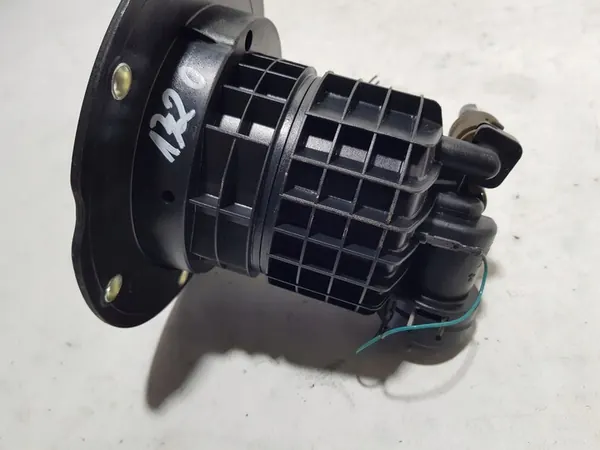 MERCEDES SLK R171 3.5 3.0 Bomba de combustível image 5