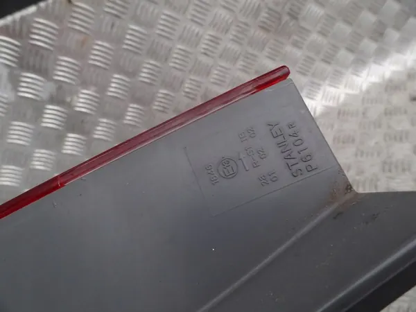 Luz trasera derecha Honda Civic VIII Sedan 03- image 2