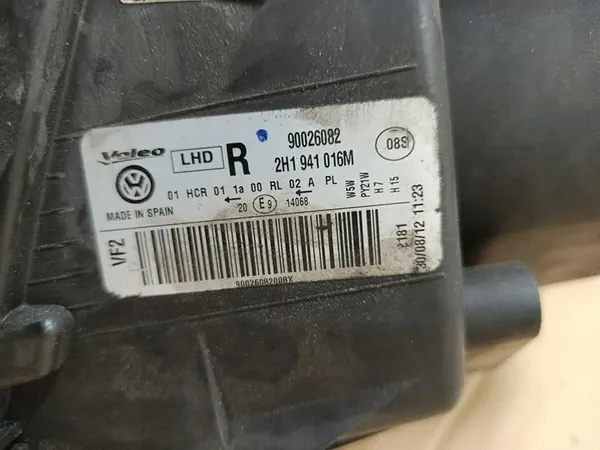 VW Amarok Oikea Etuvalaisin Alkuperäinen image 2