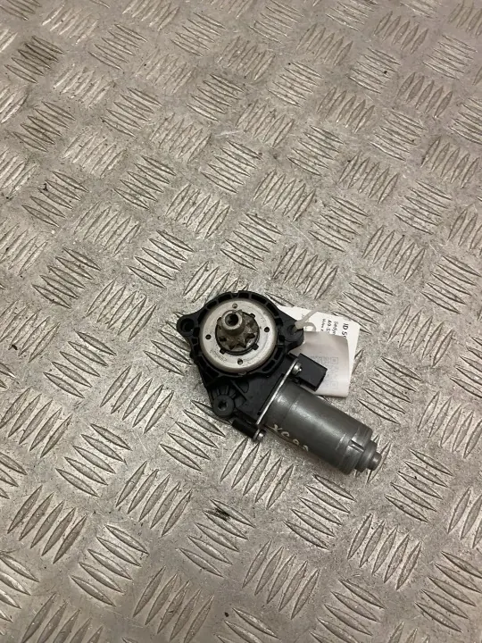 Sitzmotor Volvo XC90 OEM C37013101 - Gebraucht image 5