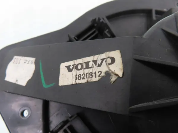 Volvo OE 6820812 Värmefläkt - Begagnad image 3