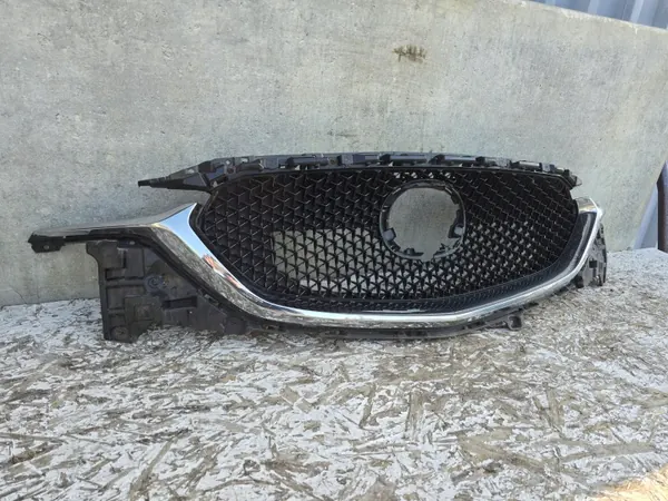 Mazda CX-5 II 2017- Grille OEM KB8B-50712 Gebruikt image 3
