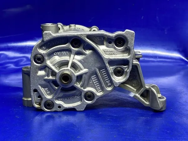 Pompe à huile OEM 04L145208H pour VW Passat B8 2.0 TDI image 3