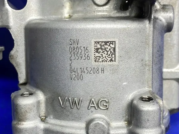 Pompe à huile OEM 04L145208H pour VW Passat B8 2.0 TDI image 9