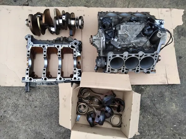 Gebrauchter Motorblock Audi A6 C6 3.2 FSI - Audi OE image 2