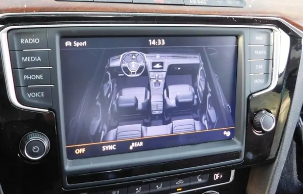 Écran d'affichage OEM 5G0919606 pour Passat B8 4MOTION image 4