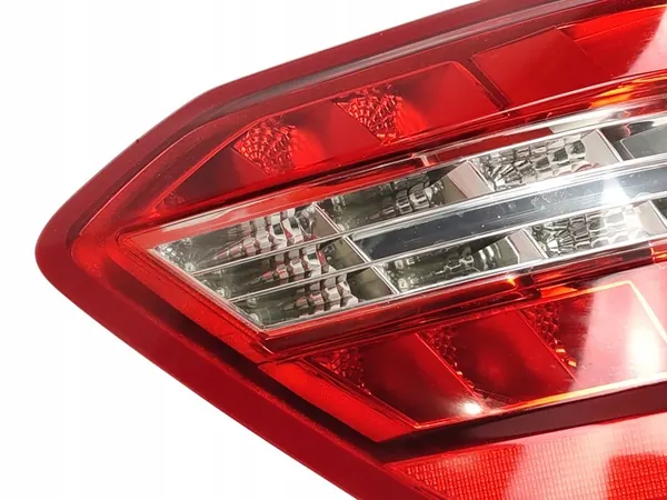 Linker Achterlicht LED Mercedes W212 Kombi 2009–2012 OE image 4