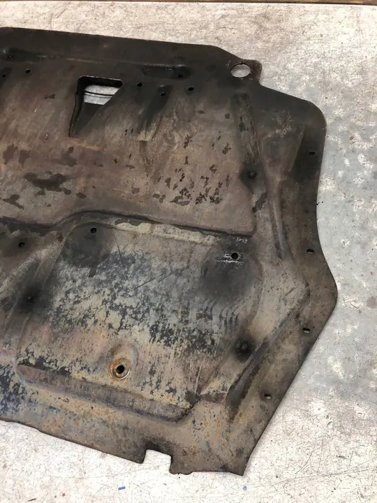 Motoröverdrag Skoda Octavia II Scout 1K0018930J image 2