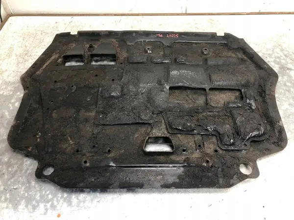 Motoröverdrag Skoda Octavia II Scout 1K0018930J image 4